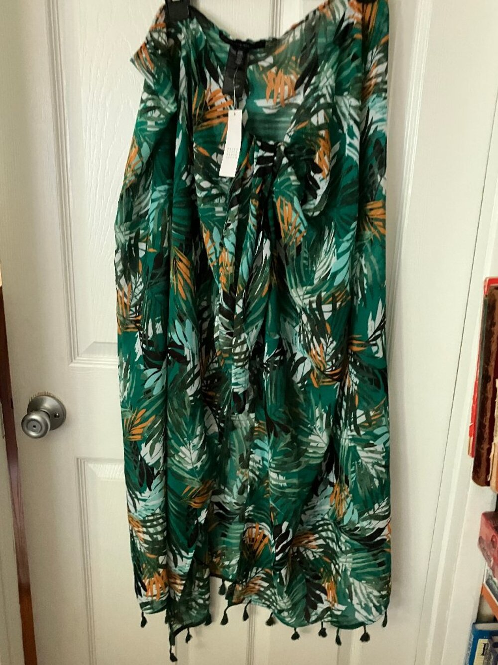 WHITE HOUSE BLACK MARKET Ladies' Swimwear Pareo w/Tassels Deep Green One Size